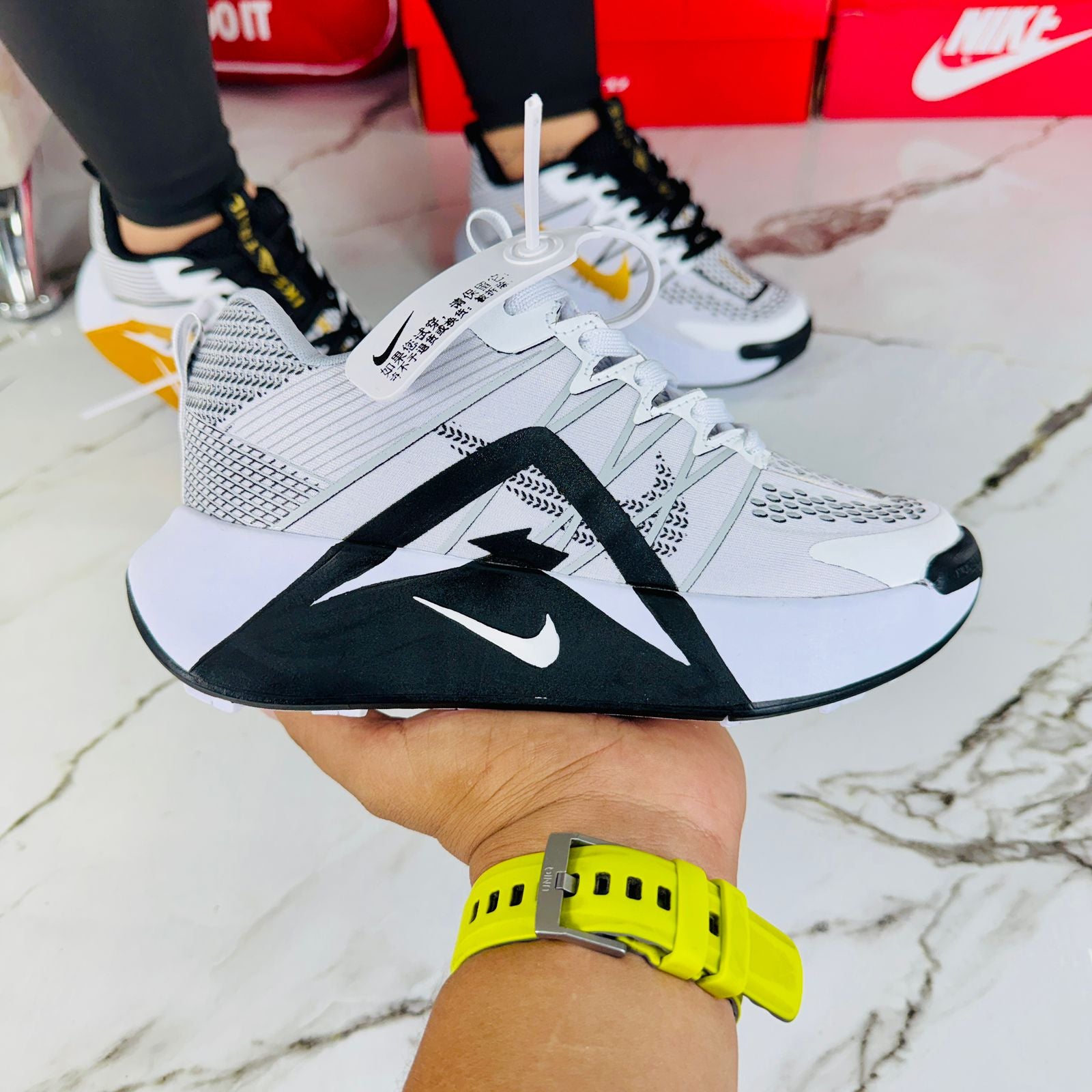Tenis Deportivos Nike Trail para Mujer – Comodidad, Estilo y Rendimiento en Cada Paso