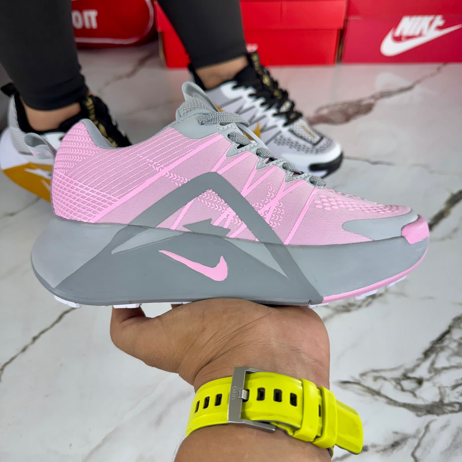Tenis Deportivos Nike Trail para Mujer – Comodidad, Estilo y Rendimiento en Cada Paso